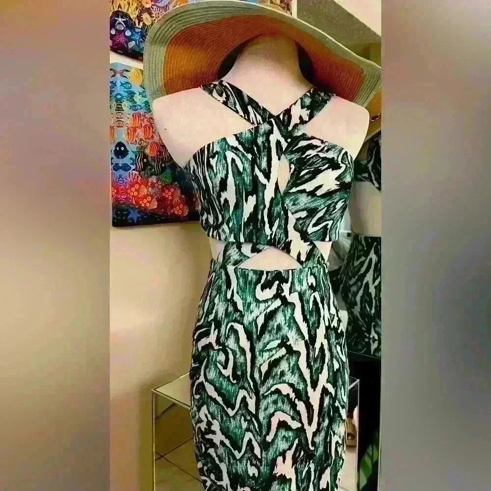 Zara Collection W&B Mini White and Green dress, Size S